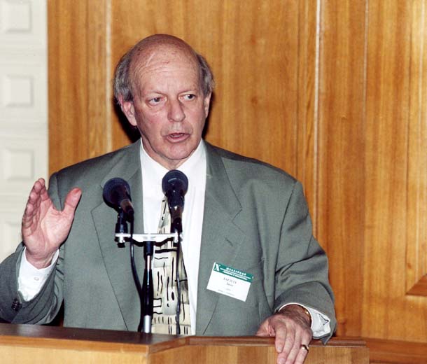 Профессор Дж. Бартлетт (США), Симпозиум «Рациональное использование антибиотиков - мера предупреждения бактериальной резистентности»