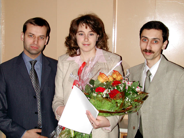 Зам. директора НИИАХ по научной работе, профессор, д.м.н. Р.С.Козлов, победитель конкурса молодых учёных к.б.н. И.А.Эйдельштейн, зав. лабораторией молекулярной микробиологии НИИАХ, к.б.н. М.В.Эйдельштейн